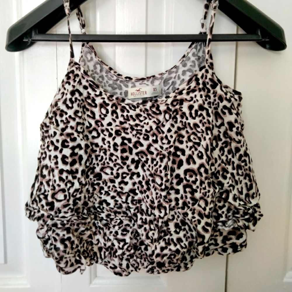 Ruffled Leopard Print Crop Top